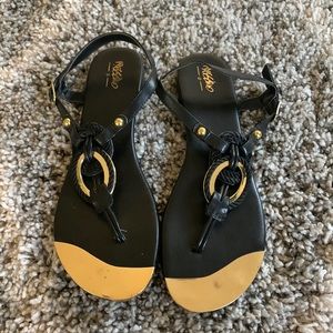 Mossimo size 10 gold/black sandals